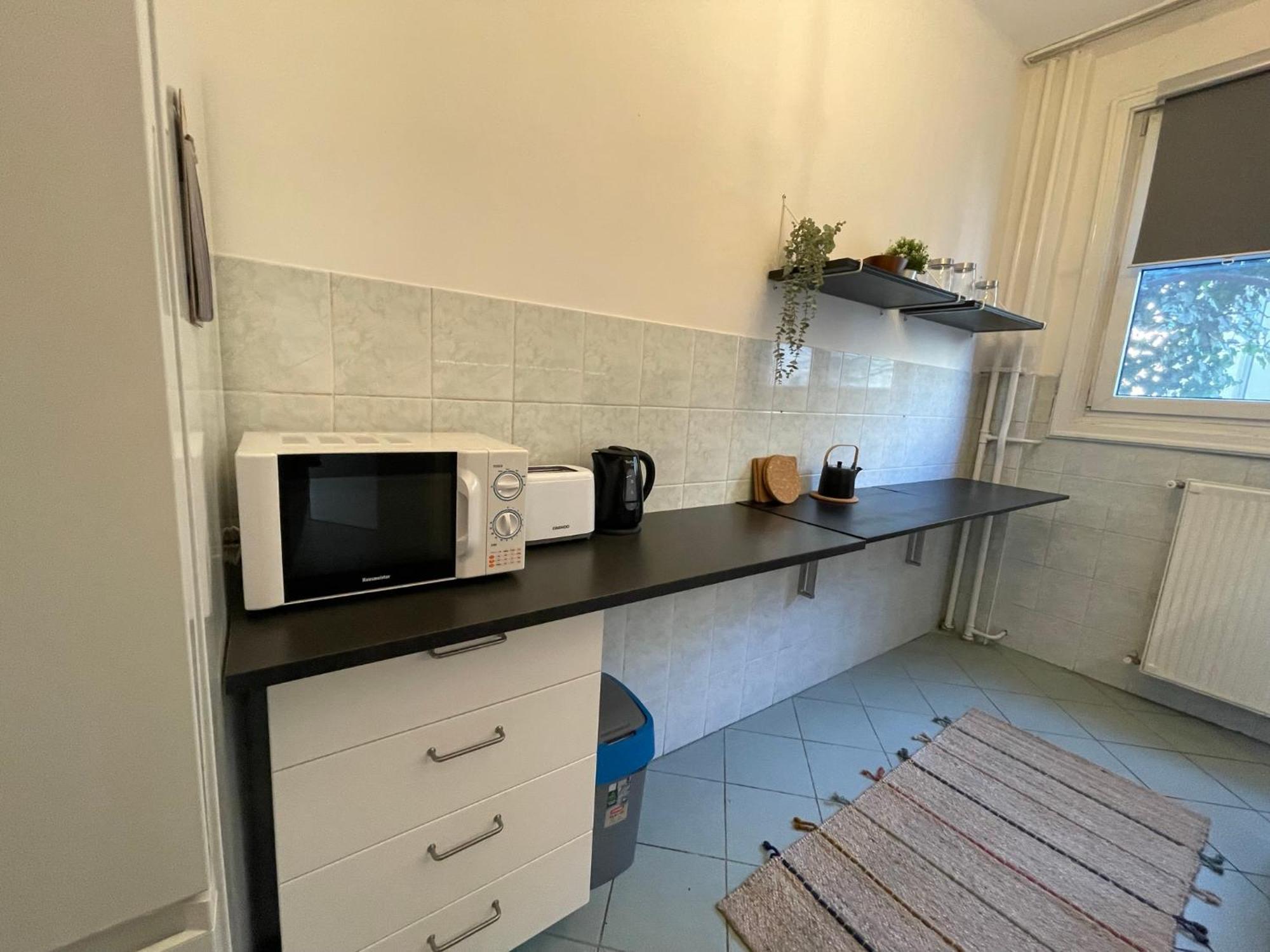 Bright & Spacious Riverside Apartment With Balcony 布达佩斯 外观 照片